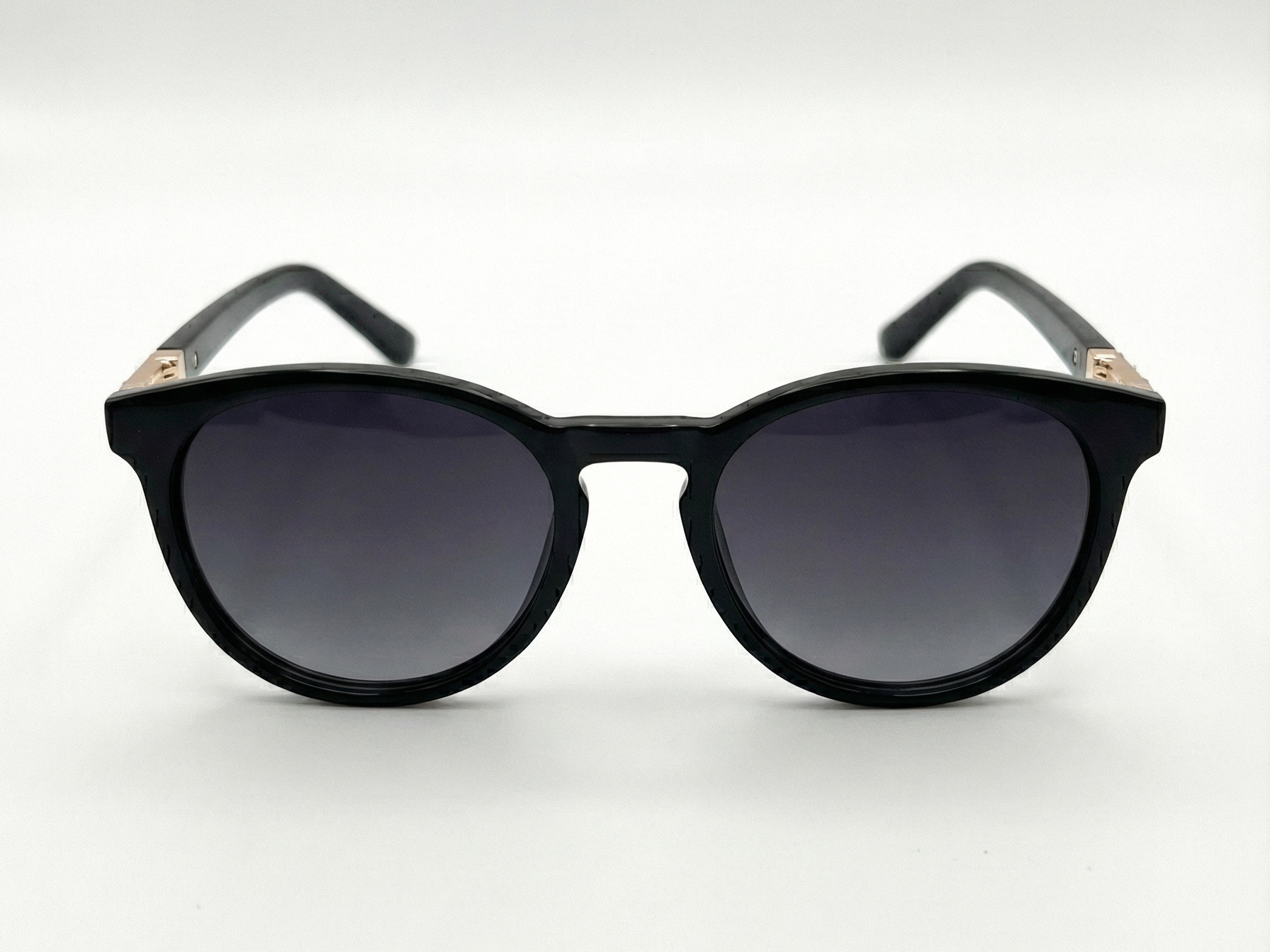 Orin — Black Frame & Smoke Gradient Lenses
