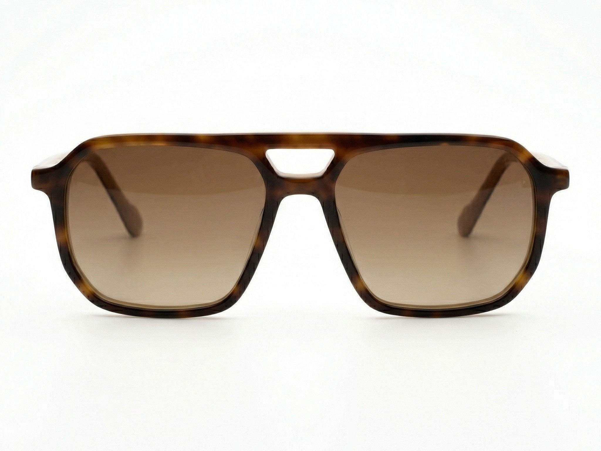 Zyra — Tortoise Shell Navigator Frames & Amber Gradient Lenses
